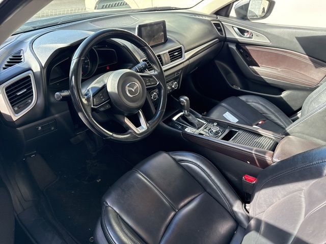 Used 2017 MAZDA MAZDA3 Touring image 4