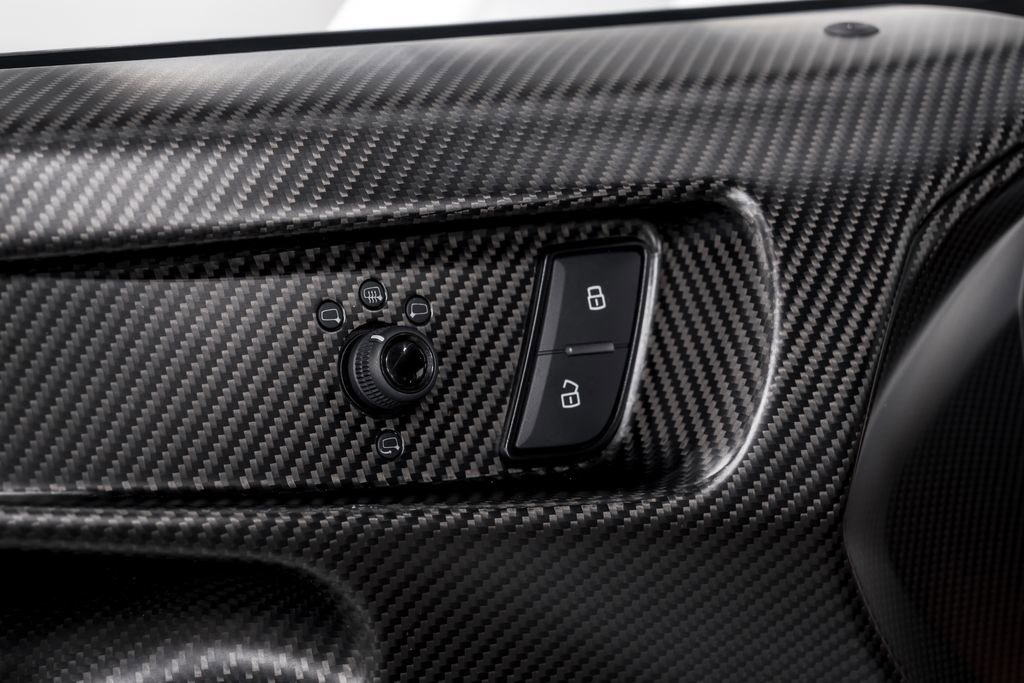 Used 2023 Lamborghini Huracan Tecnica image 10