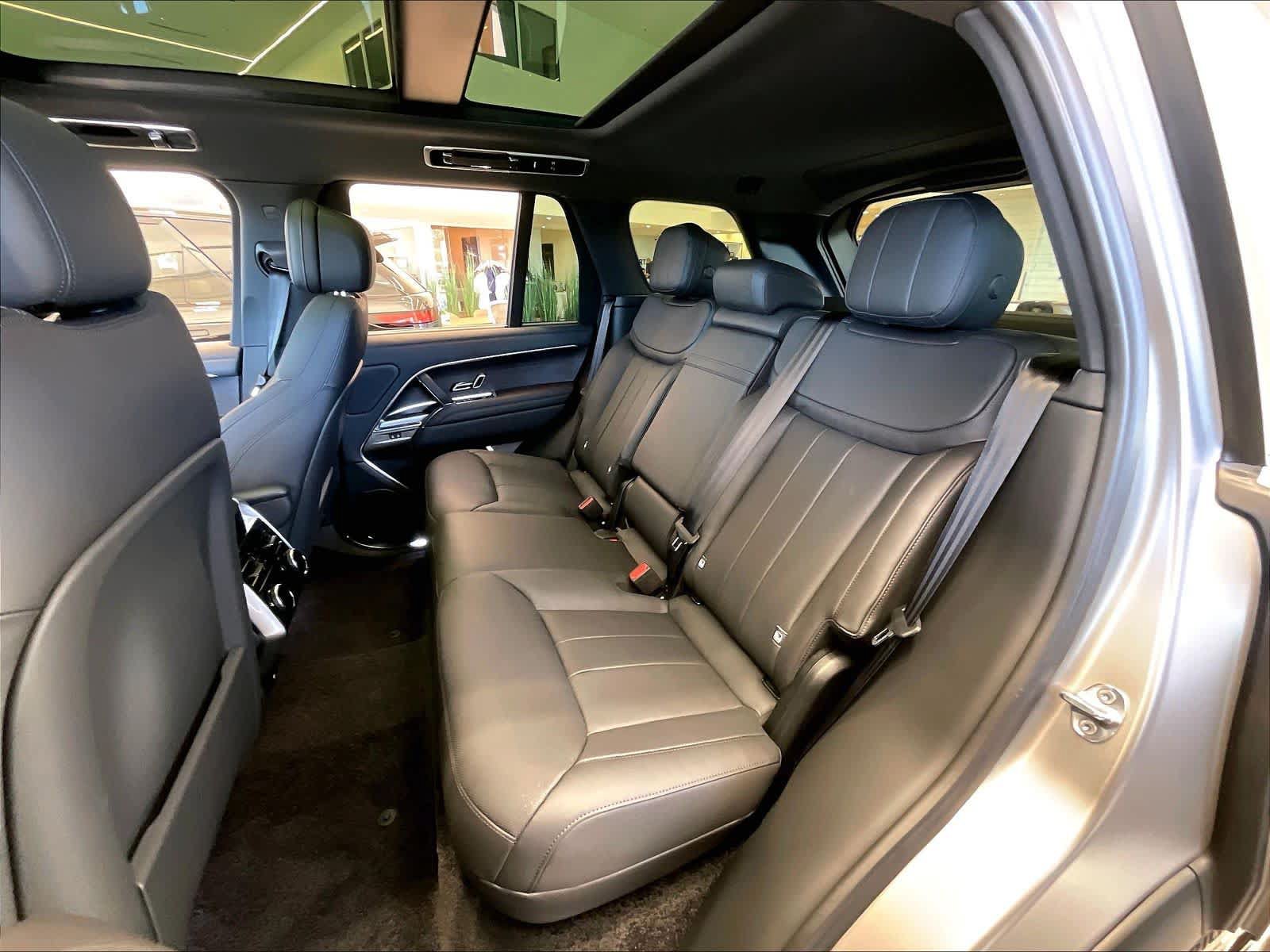 New 2026 Land Rover Range Rover SE AWD/4WD image 10