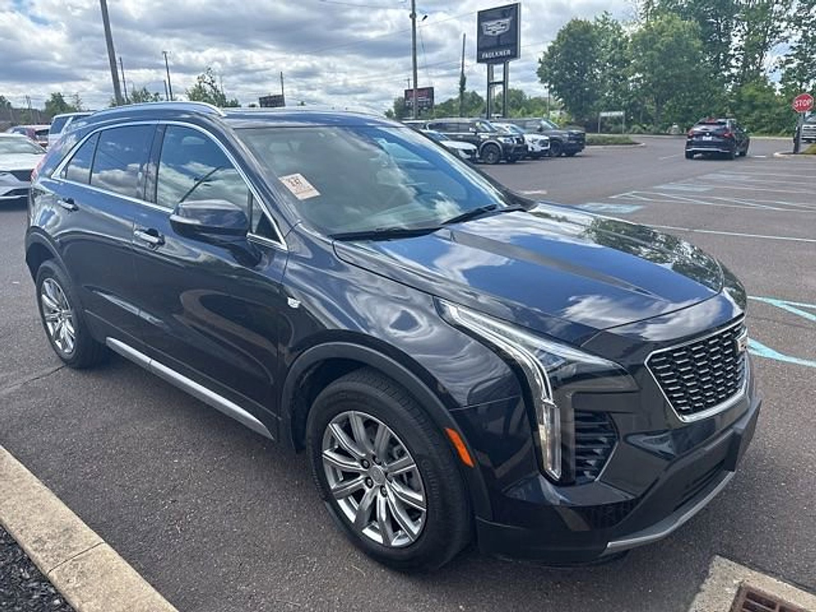 Used 2023 Cadillac XT4 Premium Luxury AWD/4WD image 1