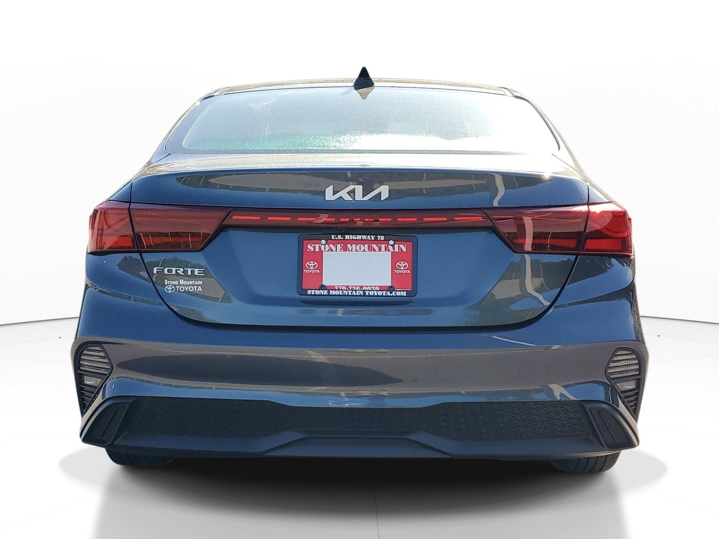 Used 2024 Kia Forte LXS FWD image 5