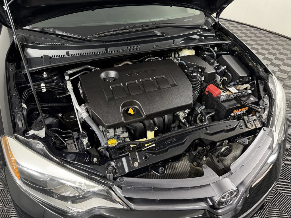 Used 2016 Toyota Corolla LE FWD image 43