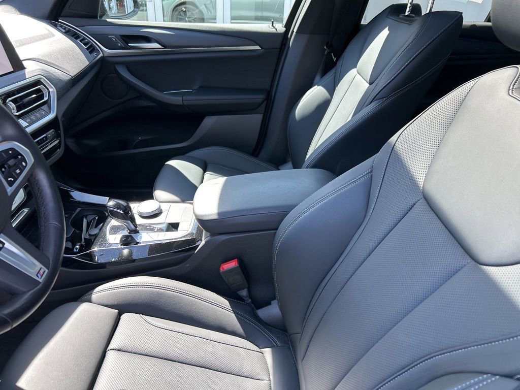 Certified 2024 BMW X3 xDrive30i w/ M Sport Package image 10