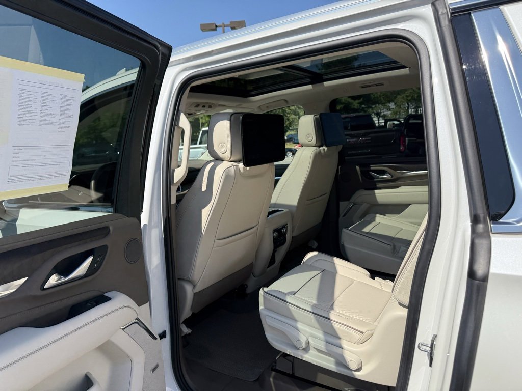 Certified 2024 GMC Yukon XL Denali w/ Denali Reserve Package image 44