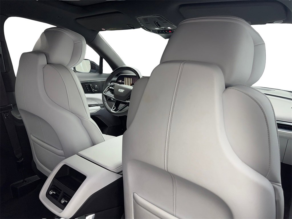 Used 2024 Cadillac Lyriq Luxury image 41