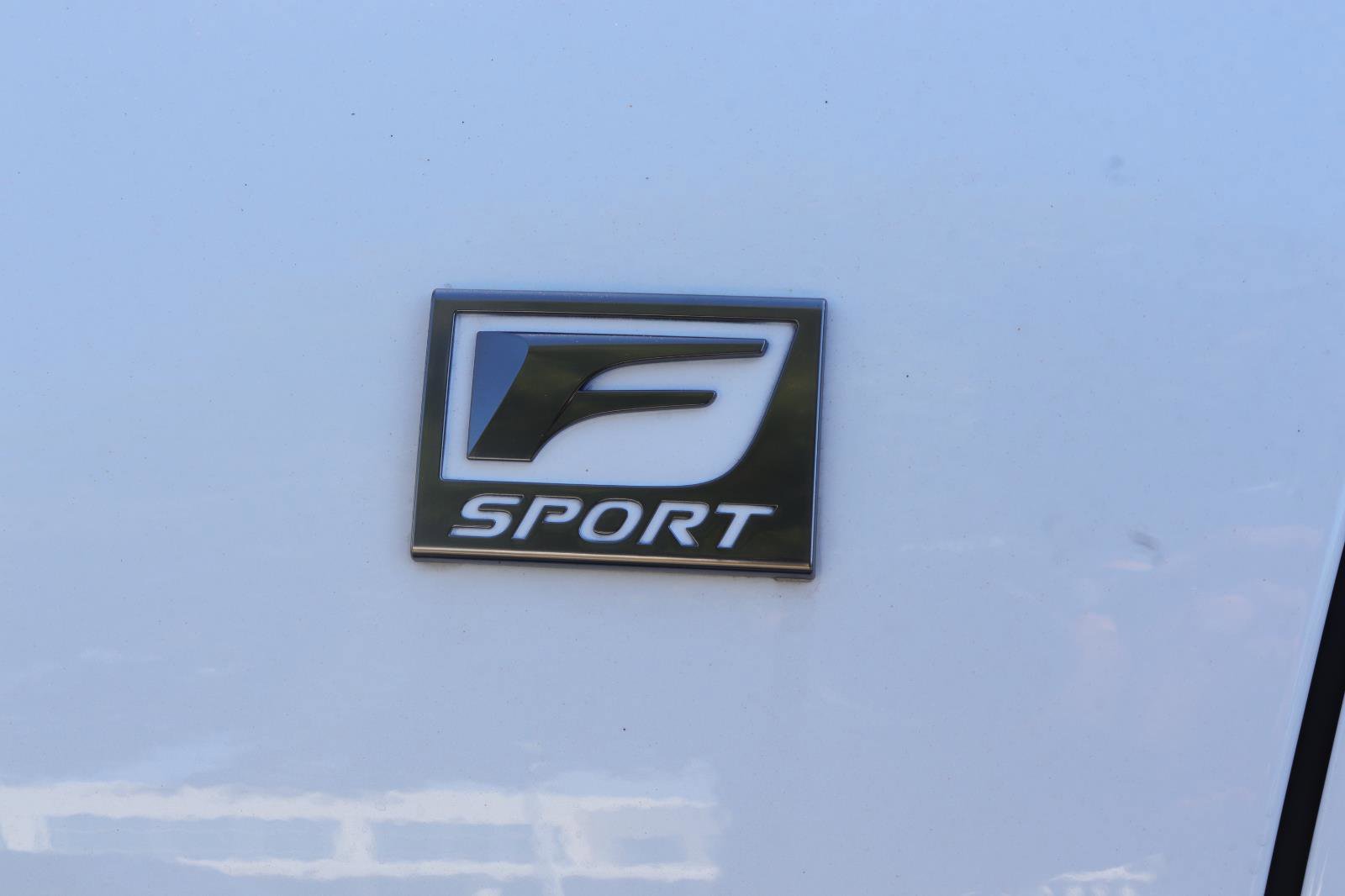 Used 2023 Lexus ES 350 F Sport image 13