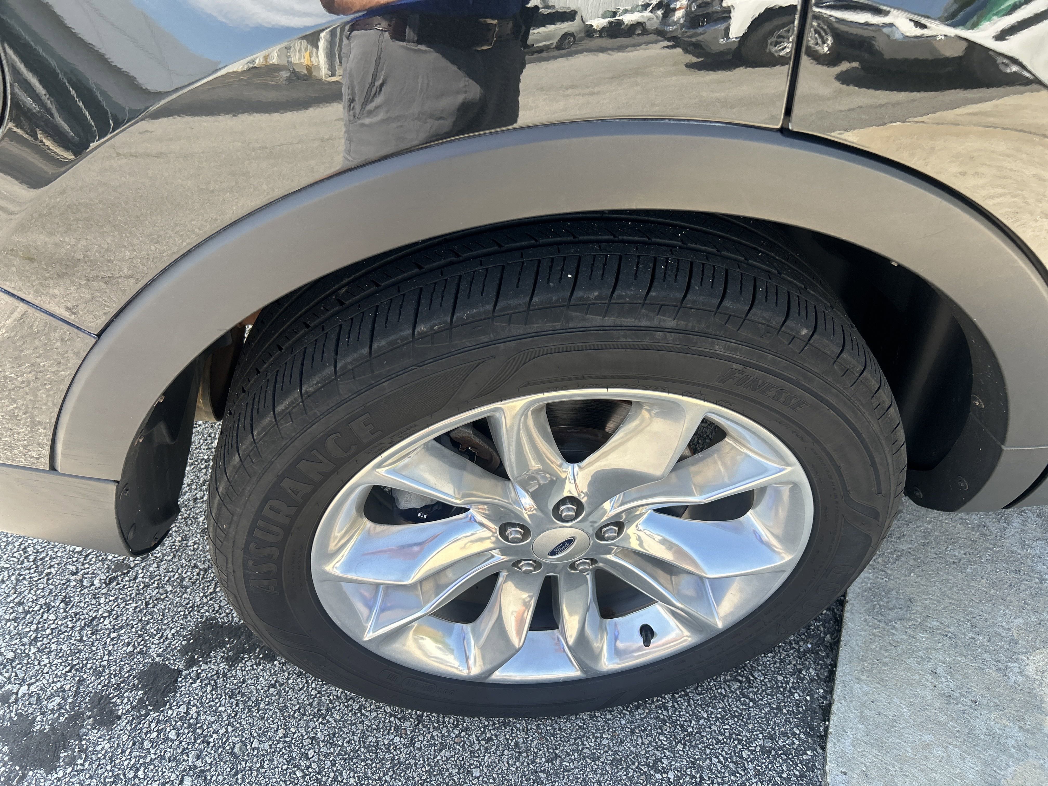 Used 2015 Ford Explorer Limited w/ Equipment Group 303A FWD image 52