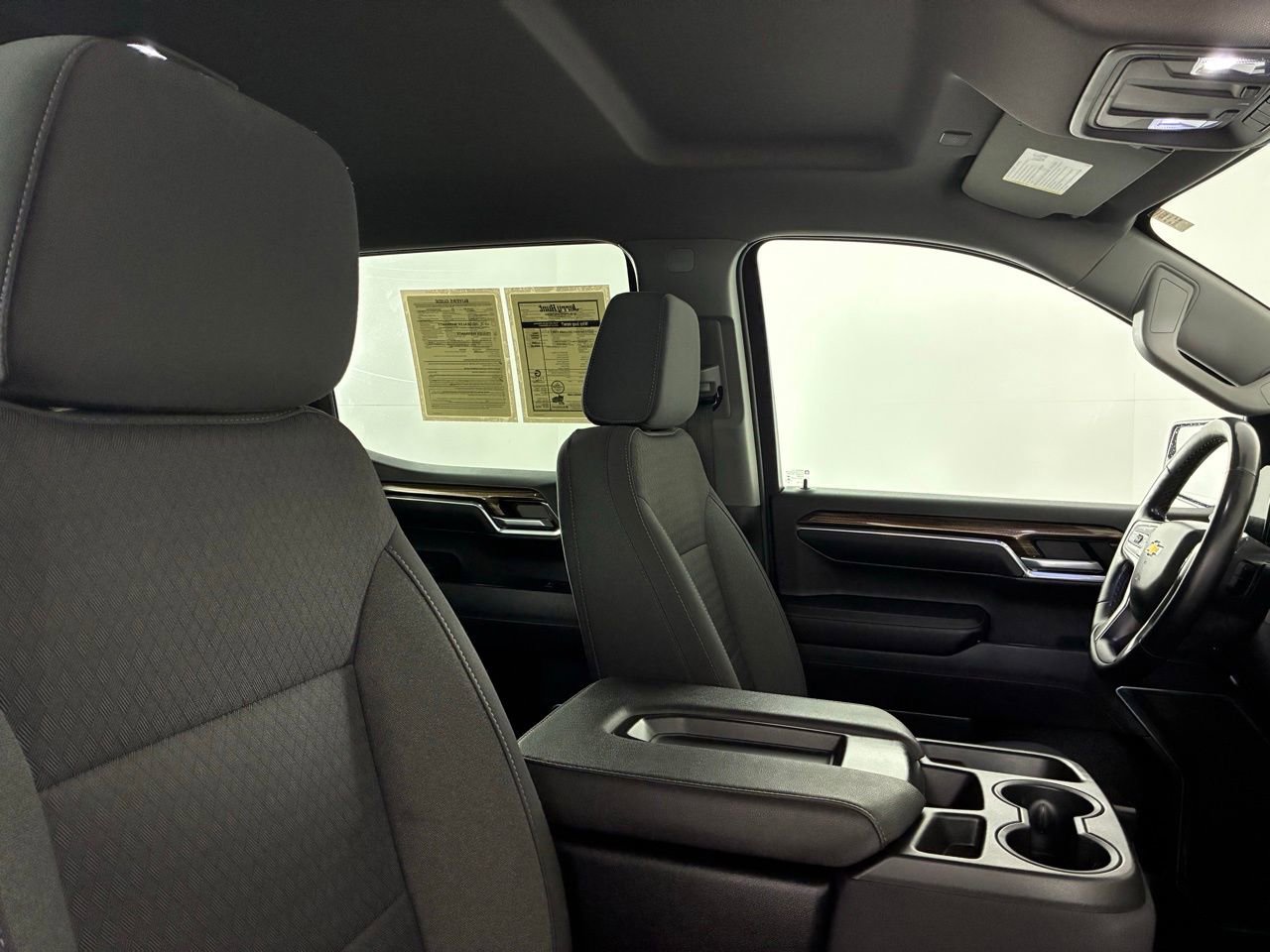 Used 2023 Chevrolet Silverado 1500 LT image 35