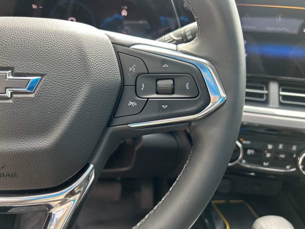 Used 2026 Chevrolet Trax ACTIV w/ Sunroof Package FWD image 23