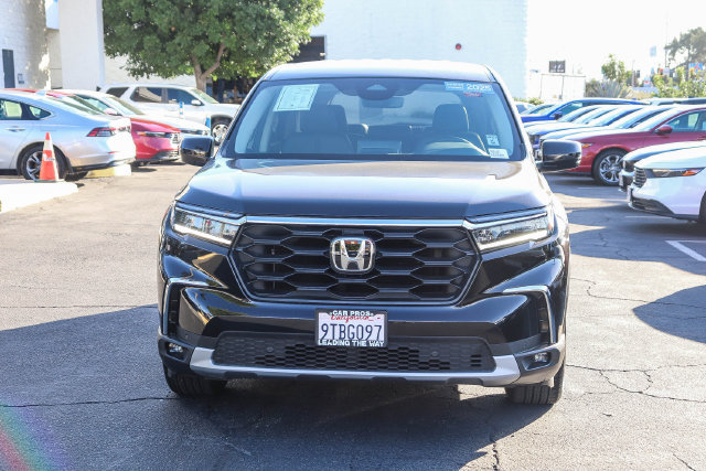 Certified 2025 Honda Pilot EX-L image 3