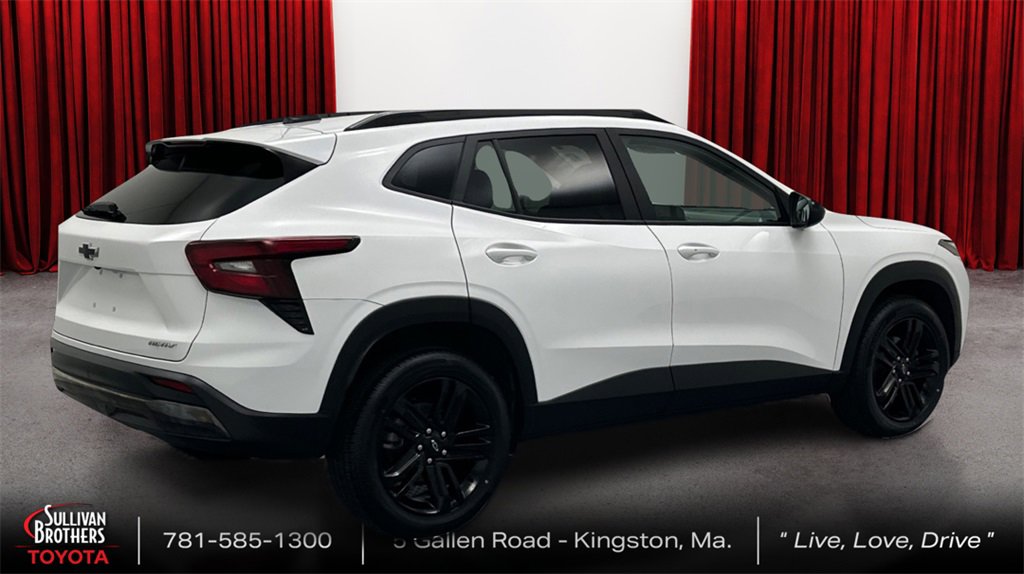 Used 2024 Chevrolet Trax ACTIV w/ Driver Confidence Package image 5