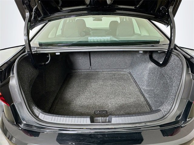 Used 2020 Volkswagen Jetta S w/ Driver Assistance Package image 29