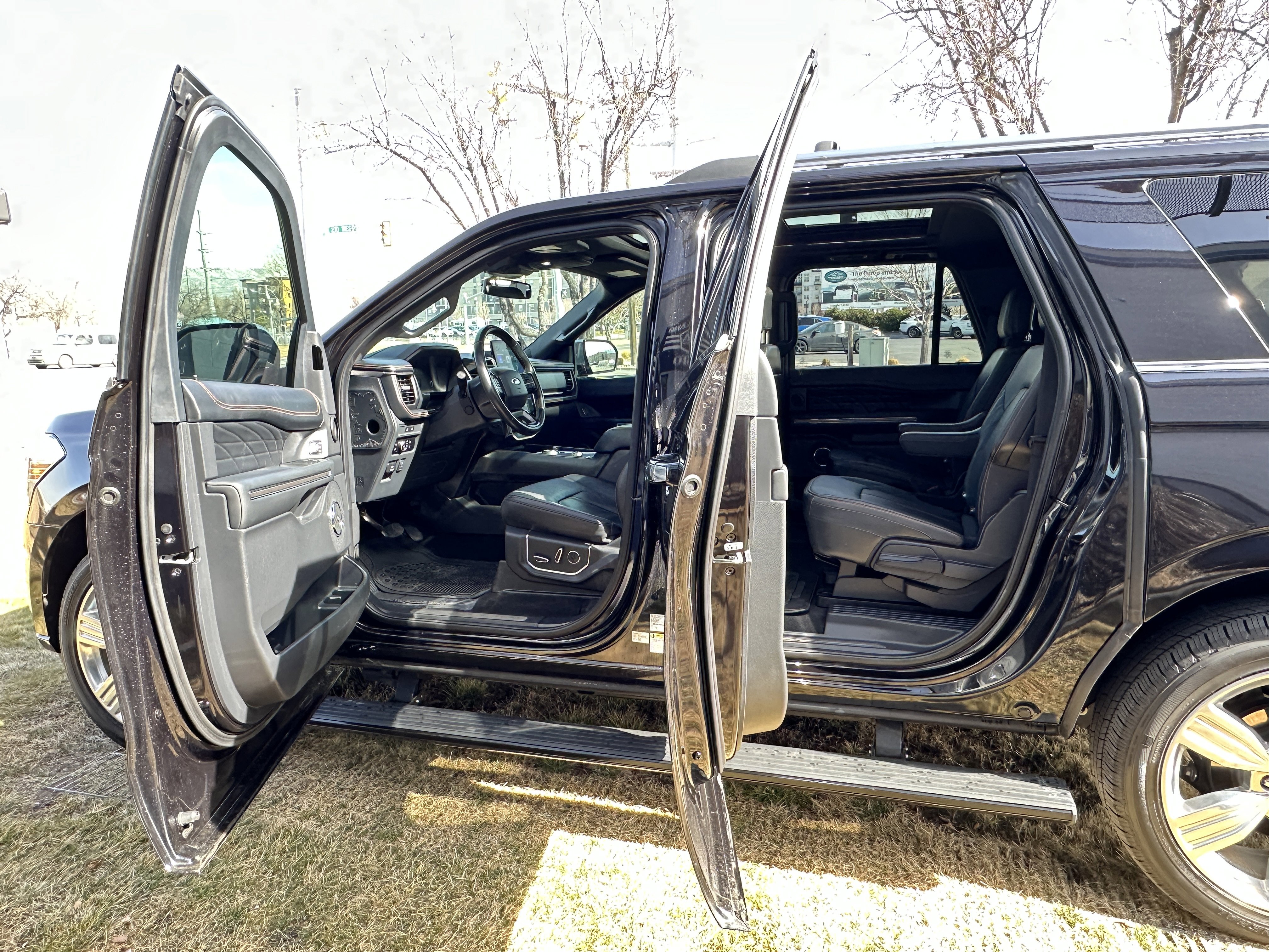 Used 2024 Ford Expedition Max Platinum AWD/4WD image 22