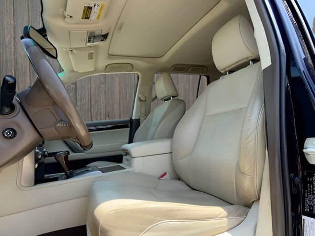 Used 2017 Lexus GX 460 Premium AWD/4WD image 12