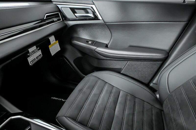 New 2025 Mitsubishi Outlander SE AWD/4WD image 24