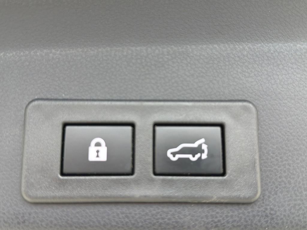 Certified 2023 Subaru Ascent Premium w/ Convenience Package image 35