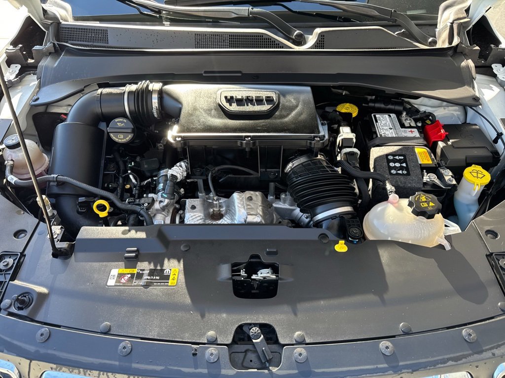 Used 2024 Jeep Compass Latitude image 18