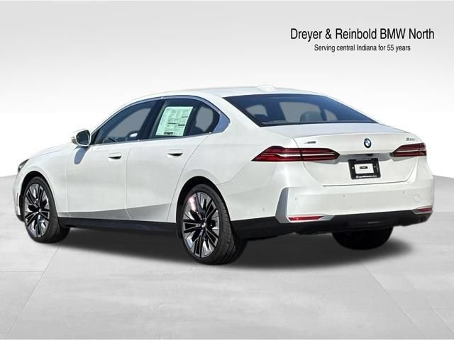 New 2027 BMW 530i xDrive w/ Premium Package AWD/4WD image 4