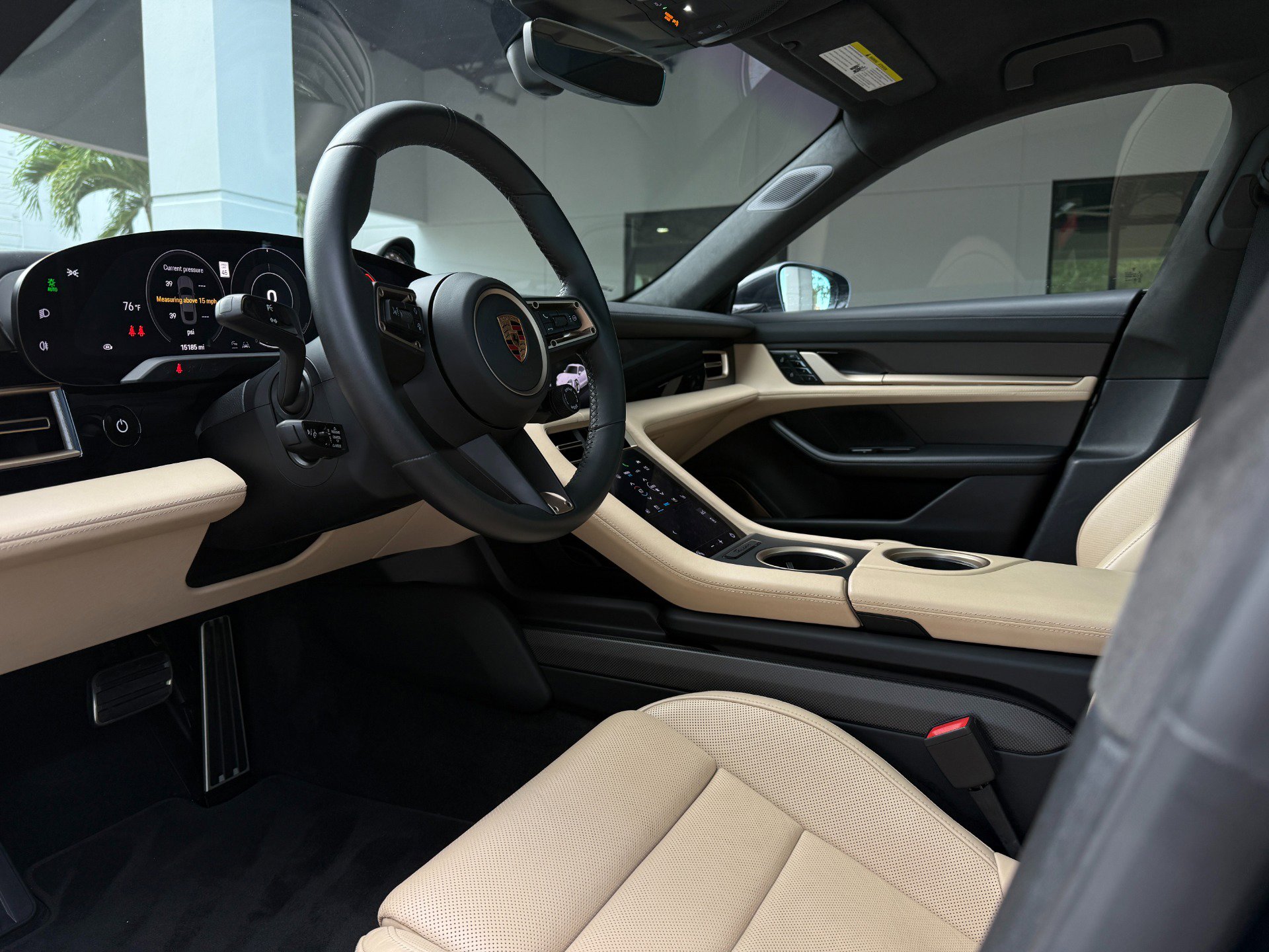 Used 2020 Porsche Taycan Turbo S image 27