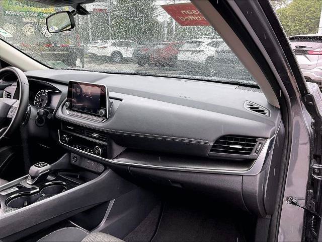 Certified 2025 Nissan Rogue SV AWD/4WD image 13