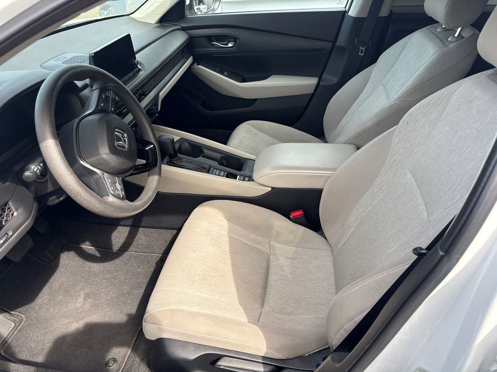 Used 2023 Honda Accord LX image 3