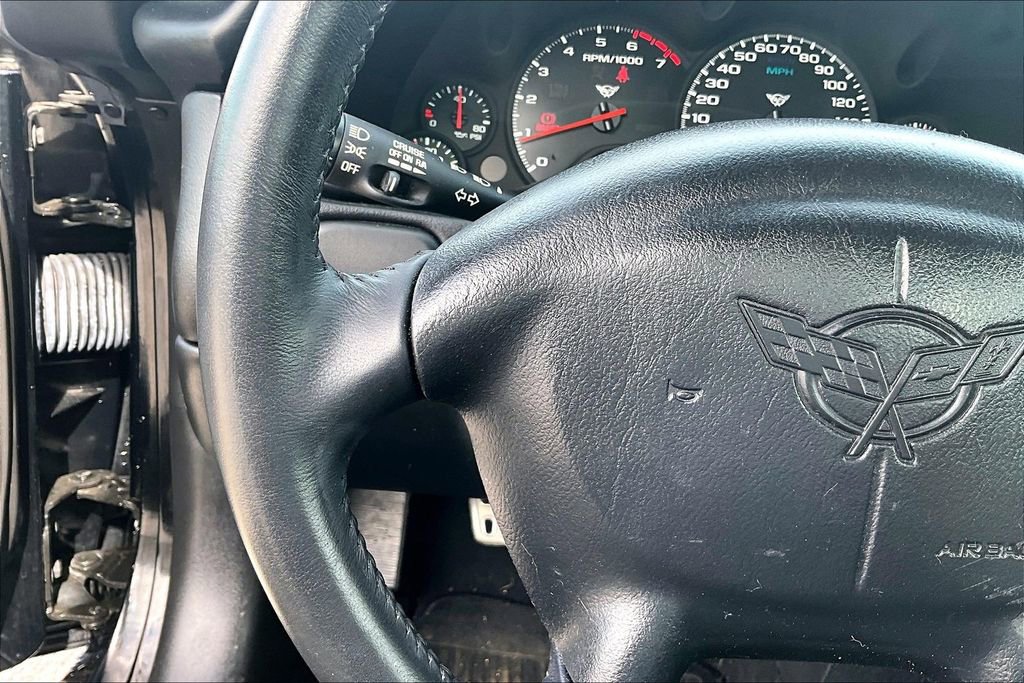 Used 2002 Chevrolet Corvette Base image 10