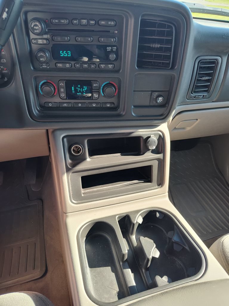 Used 2006 Chevrolet Avalanche Z71 w/ Sun And Sound Package AWD/4WD image 8