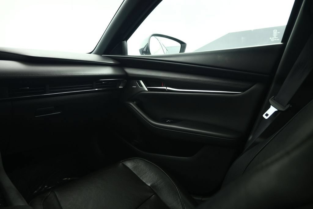 Used 2019 MAZDA MAZDA3 Hatchback w/ Premium Package FWD image 43