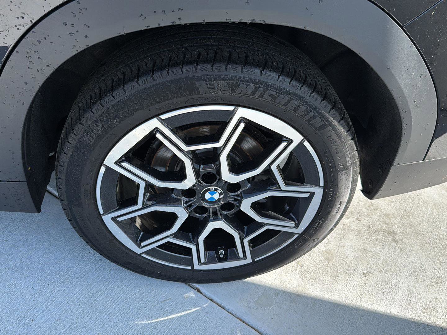 Used 2025 BMW X2 xDrive28i w/ Premium Package image 32