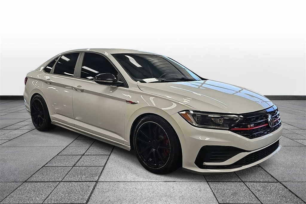 Used 2020 Volkswagen Jetta GLI image 3