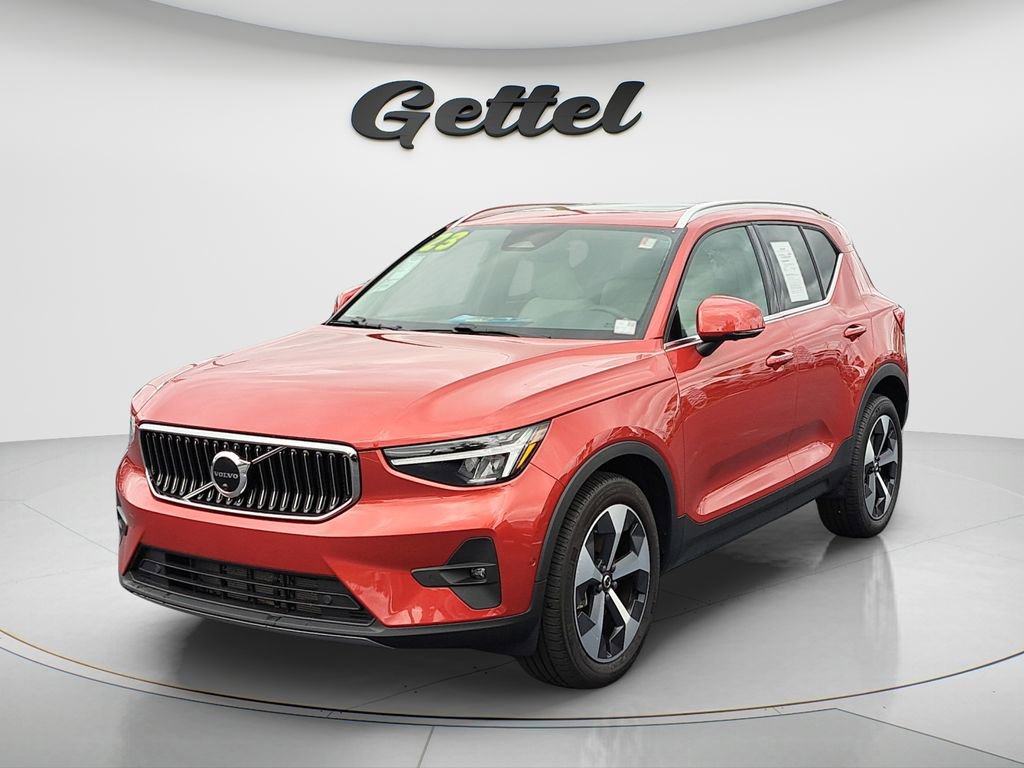 Used 2023 Volvo XC40 B5 Plus w/ Driver Assist Package