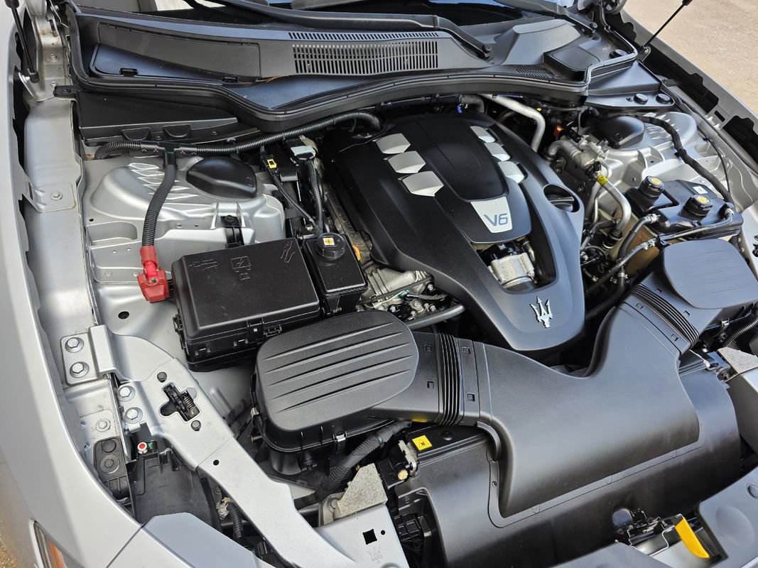 Used 2017 Maserati Ghibli RWD image 36