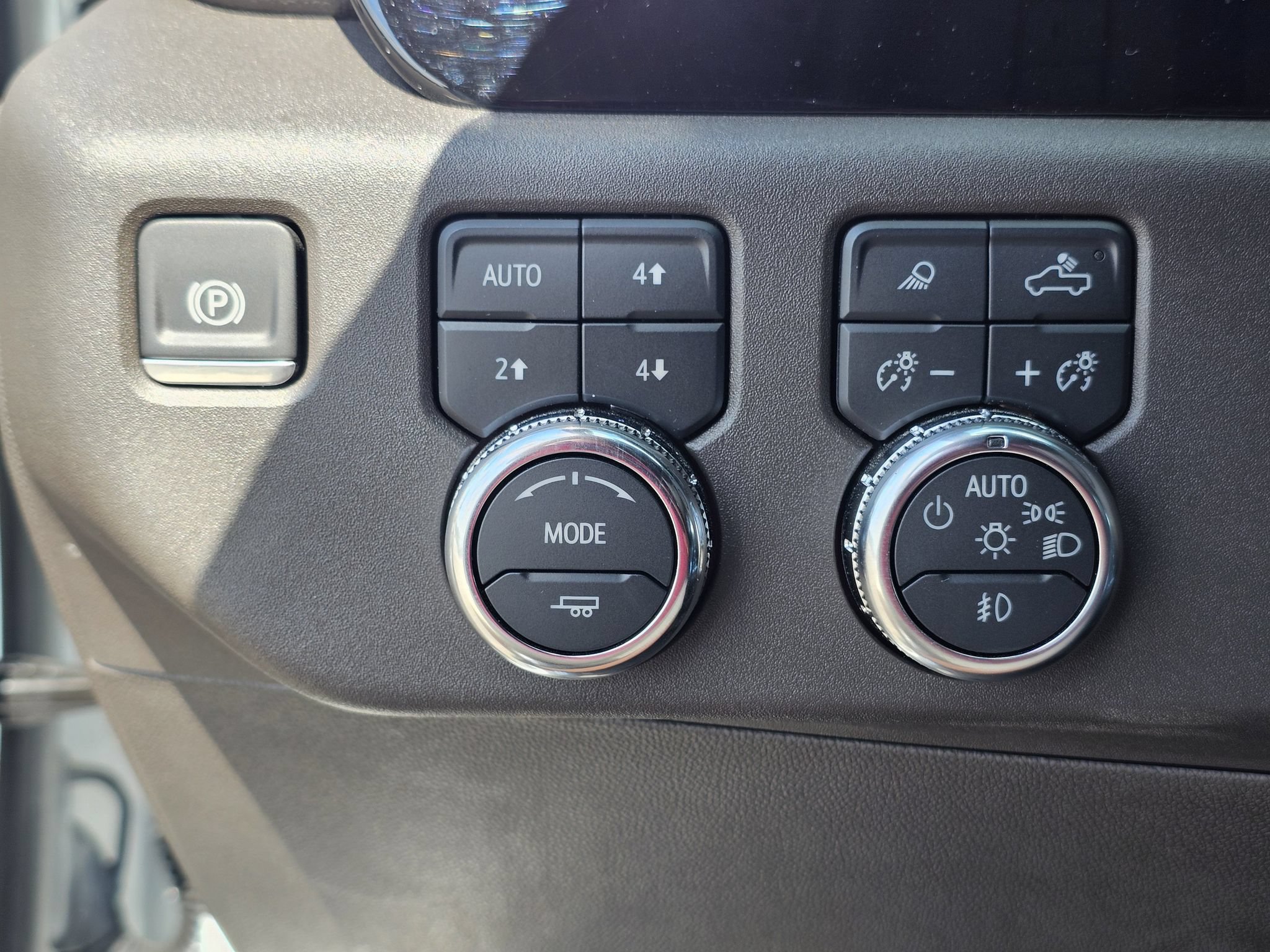 Used 2024 GMC Sierra 1500 SLT w/ SLT Premium Plus Package AWD/4WD image 21