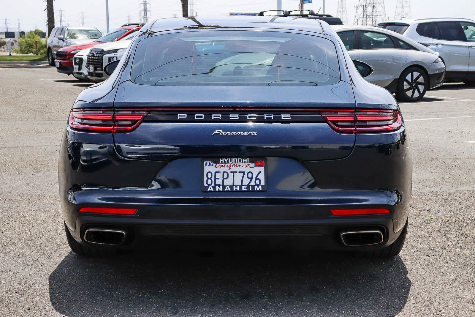 Used 2017 Porsche Panamera 4 AWD/4WD image 8