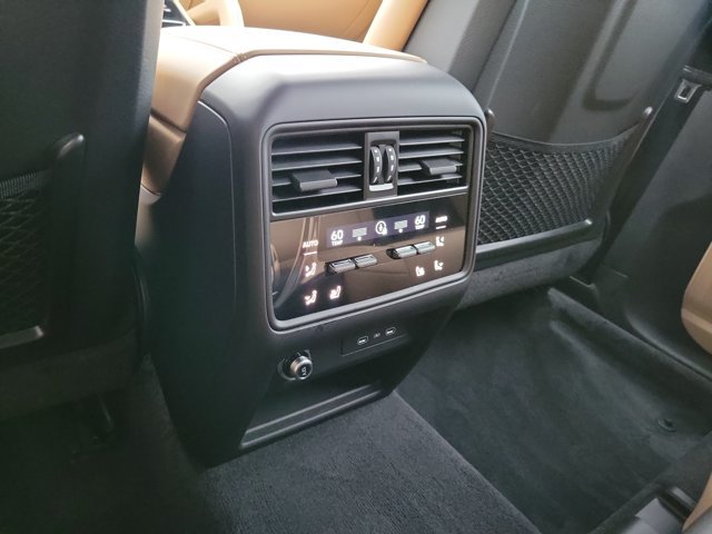 New 2026 Porsche Cayenne AWD/4WD image 18