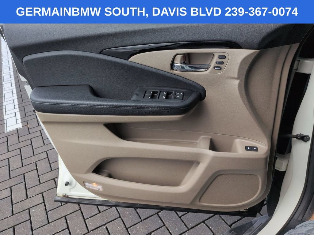 Used 2017 Honda Pilot Elite image 29