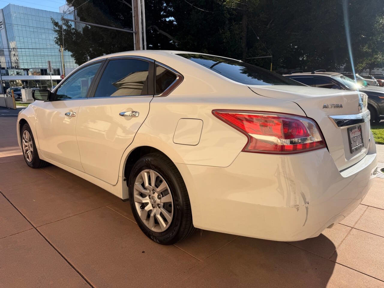 Used 2013 Nissan Altima 2.5 S FWD image 4