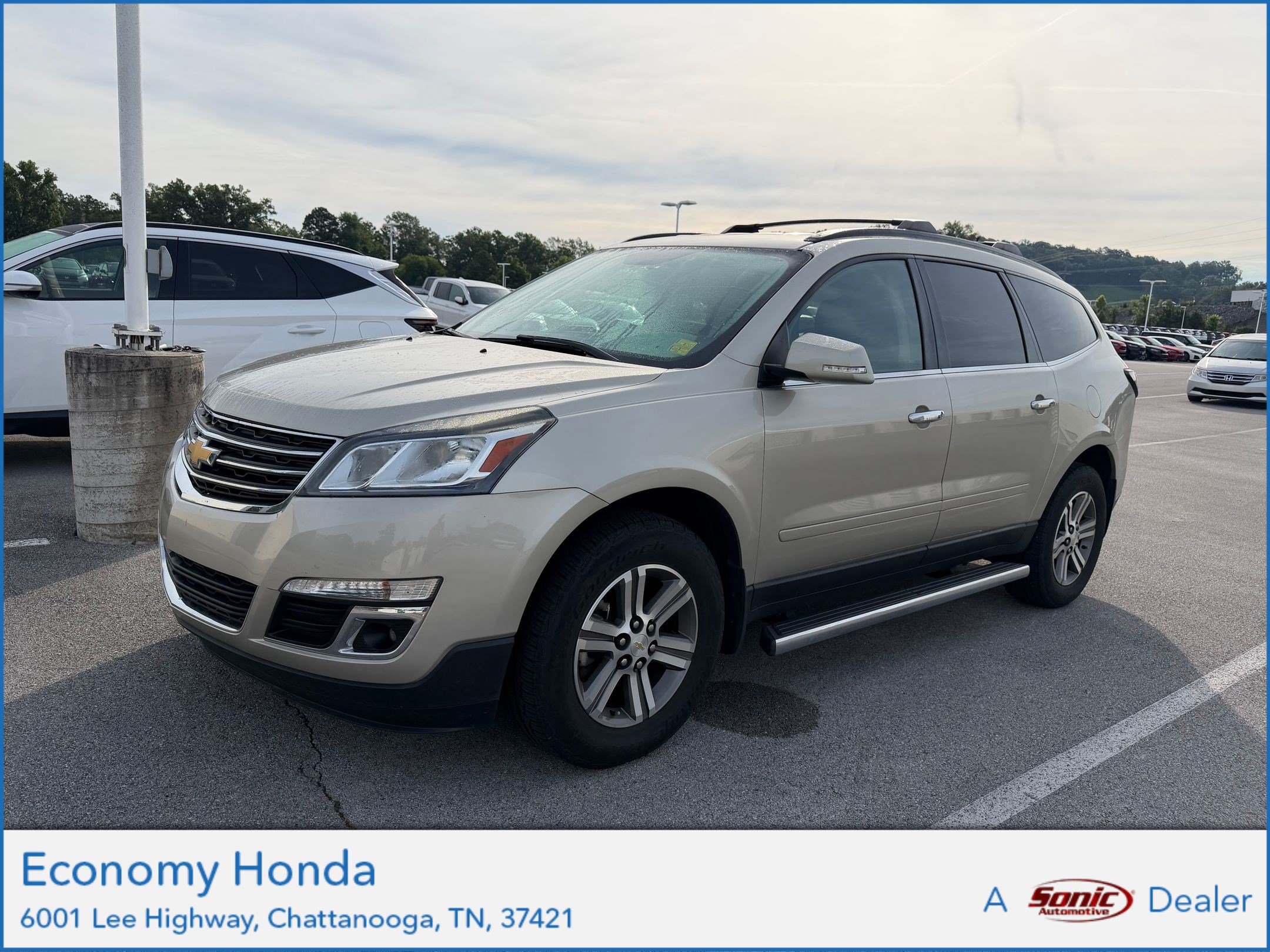 Used 2017 Chevrolet Traverse LT w/ Traveler's Package