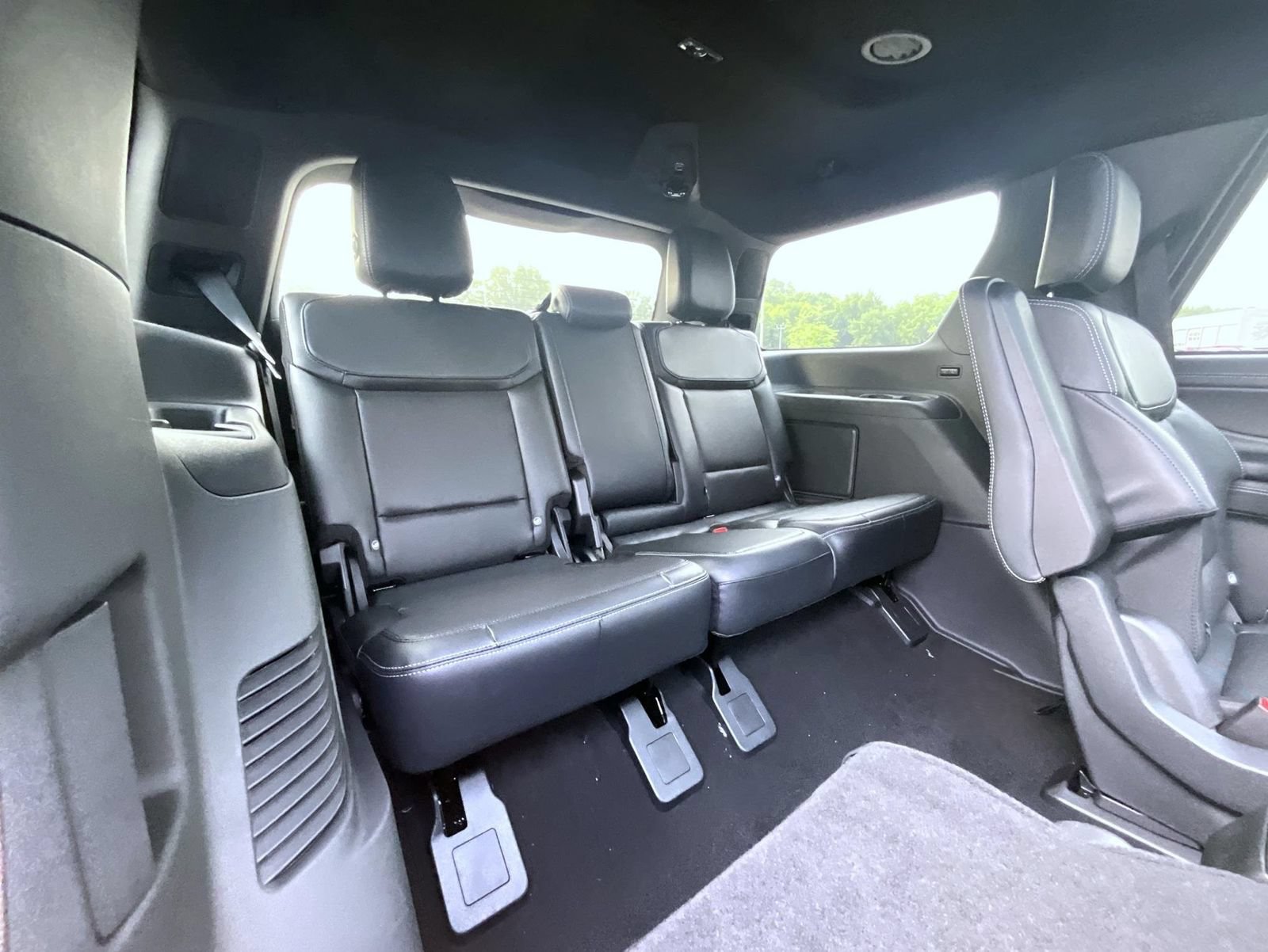 New 2027 Ford Expedition Platinum w/ Stealth Performance Package AWD/4WD image 23