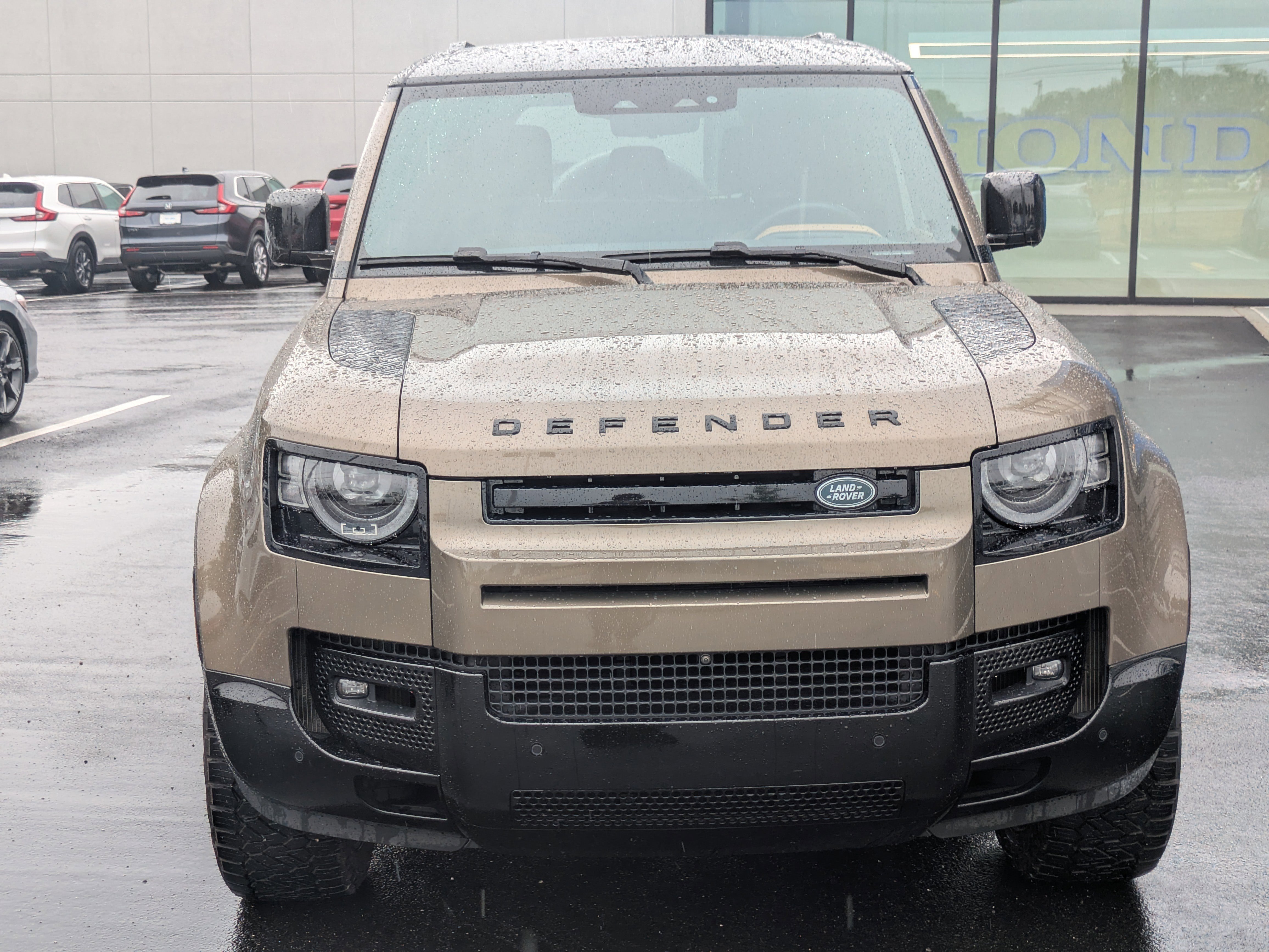 Used 2024 Land Rover Defender 110 X-Dynamic SE AWD/4WD image 75