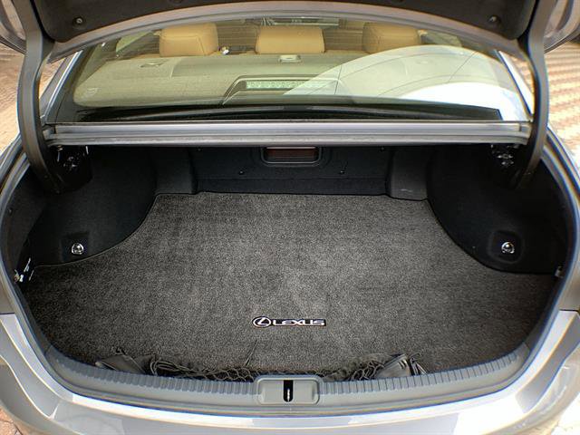 Used 2019 Lexus ES 300h w/ Premium Package FWD image 24