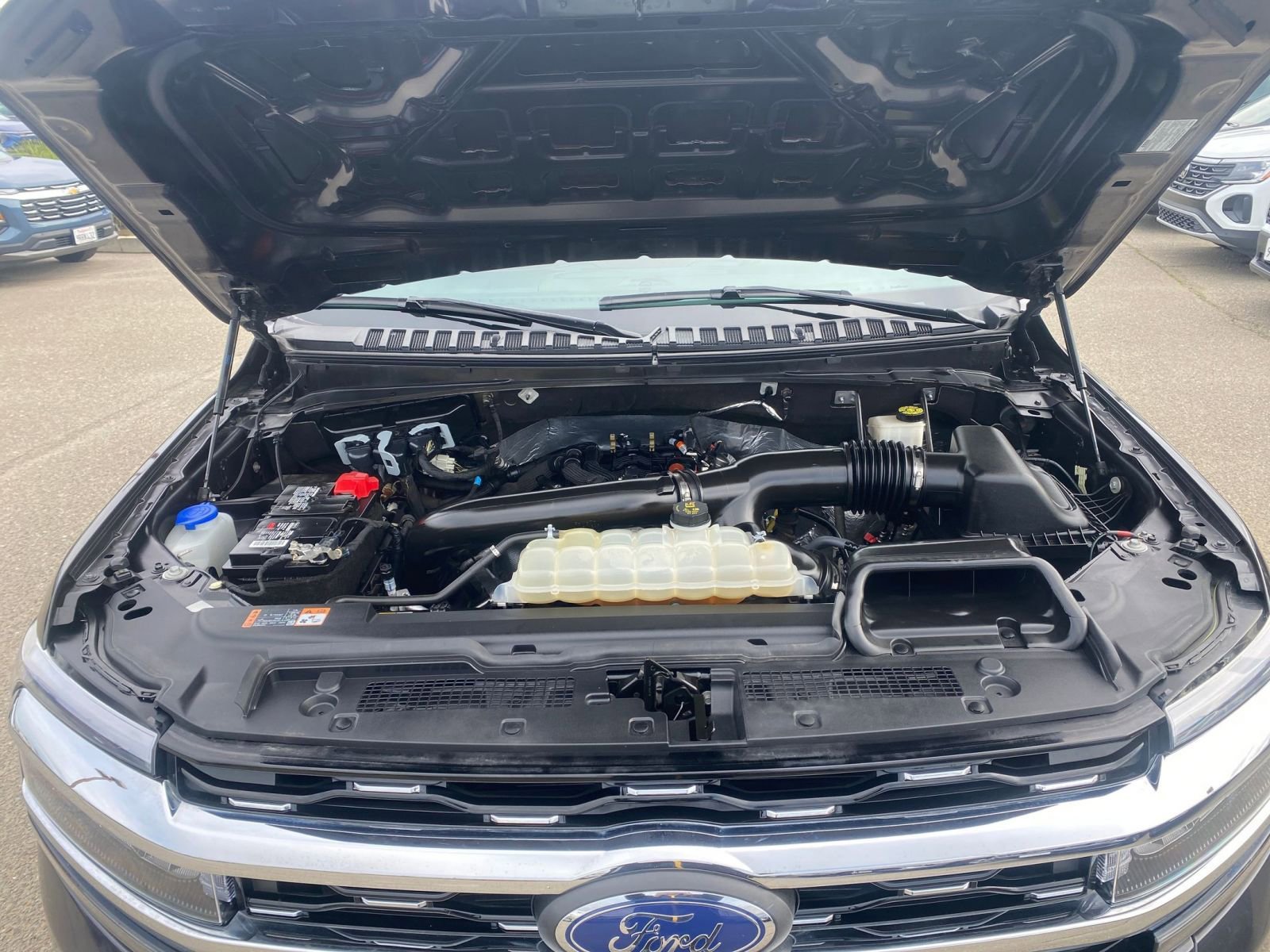 Used 2024 Ford Expedition Limited image 37