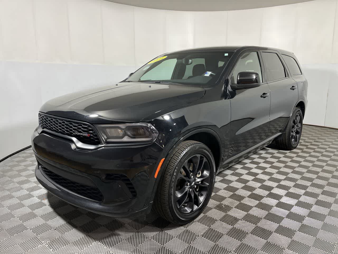 Used 2025 Dodge Durango GT AWD/4WD image 4