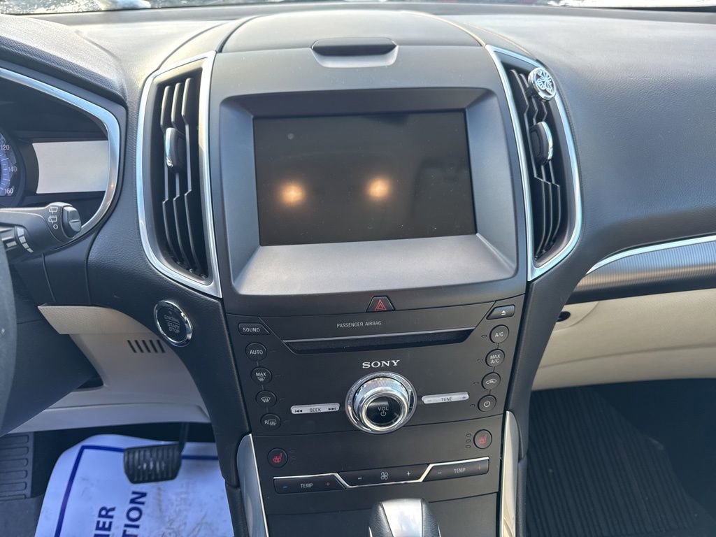 Used 2017 Ford Edge Titanium w/ Technology Package image 8