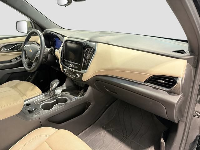 Used 2023 Chevrolet Traverse Premier AWD/4WD image 26