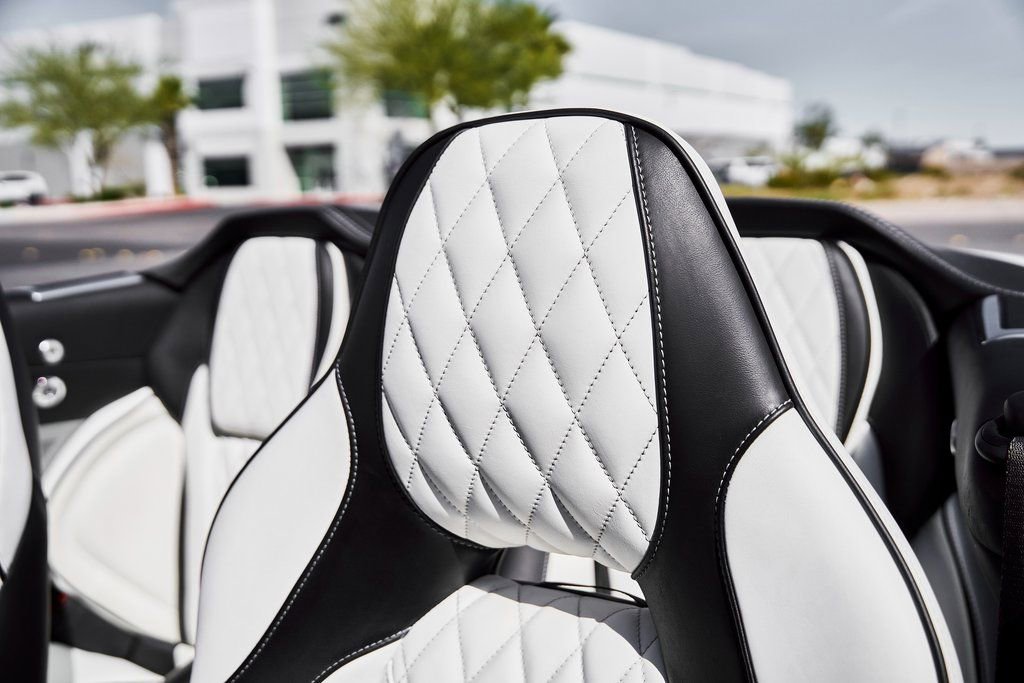 Used 2017 Aston Martin Vanquish S image 51