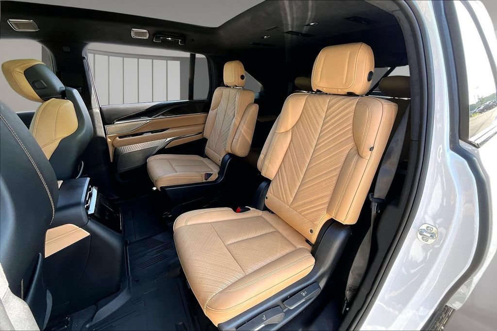 Used 2025 Cadillac Escalade IQ Sport 2 AWD/4WD image 27