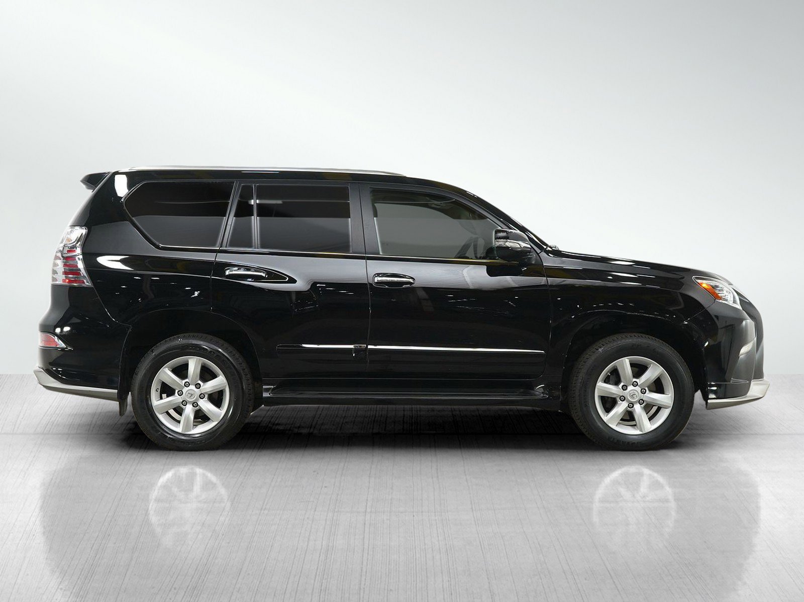 Used 2019 Lexus GX 460 image 6