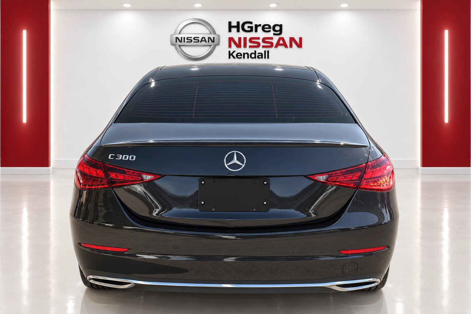 Used 2023 Mercedes-Benz C 300 Sedan w/ Exclusive Trim Package image 6
