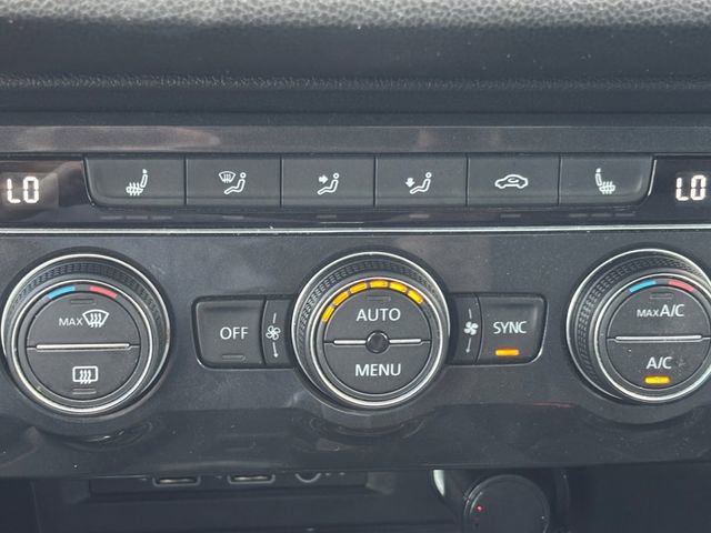 Used 2018 Volkswagen Tiguan SEL FWD image 4